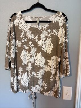 PerSeption Concept Taupe & White Floral Tie-Hem Long Sleeve Top